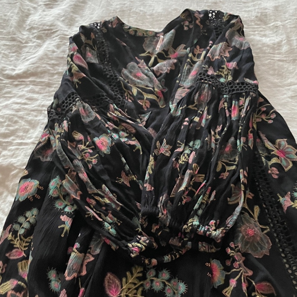 Free People Black Floral Top - Picture 4 of 11